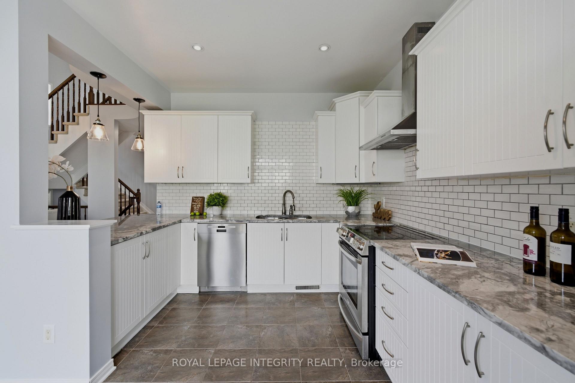 Photo 16 of 223 Huntsville Drive, Ottawa, Kanata - Kanata Lakes/Heritage Hills — HOMEH
