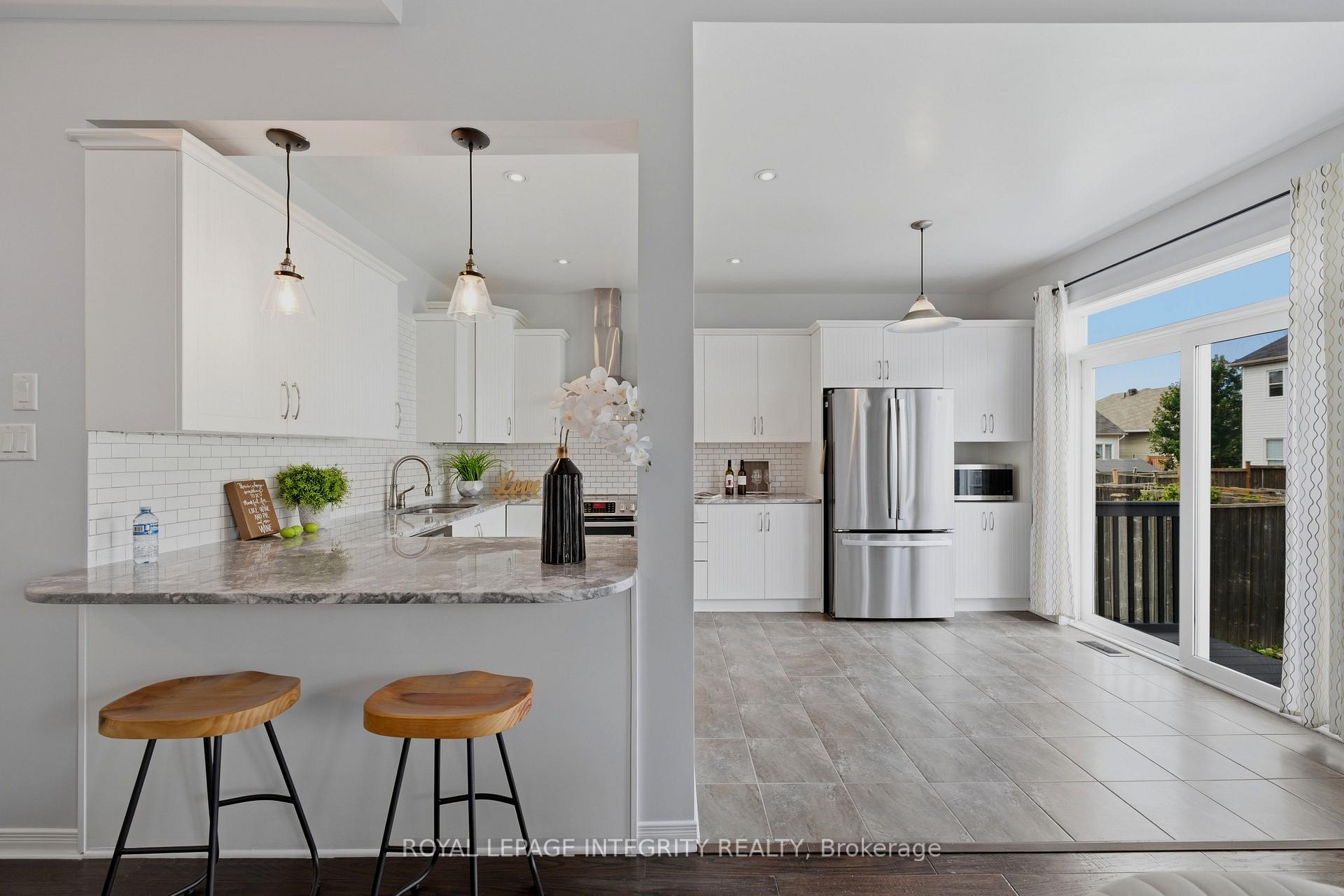 Photo 17 of 223 Huntsville Drive, Ottawa, Kanata - Kanata Lakes/Heritage Hills — HOMEH