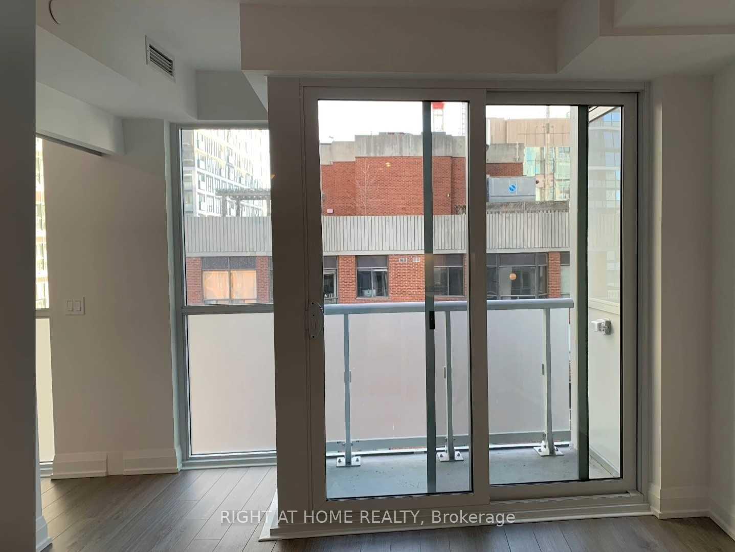 Photo 6 of Unit 1410, 77 Mutual Street, Toronto, Church-Yonge Corridor — HOMEH
