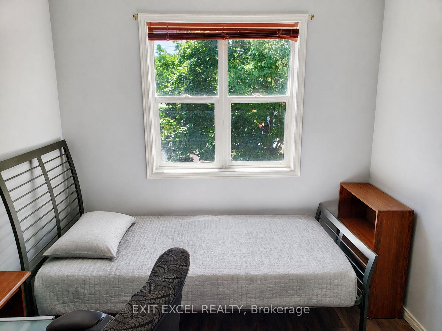 Photo 18 of 17 Heartleaf Private, Ottawa, Hunt Club Park/Greenboro — HOMEH
