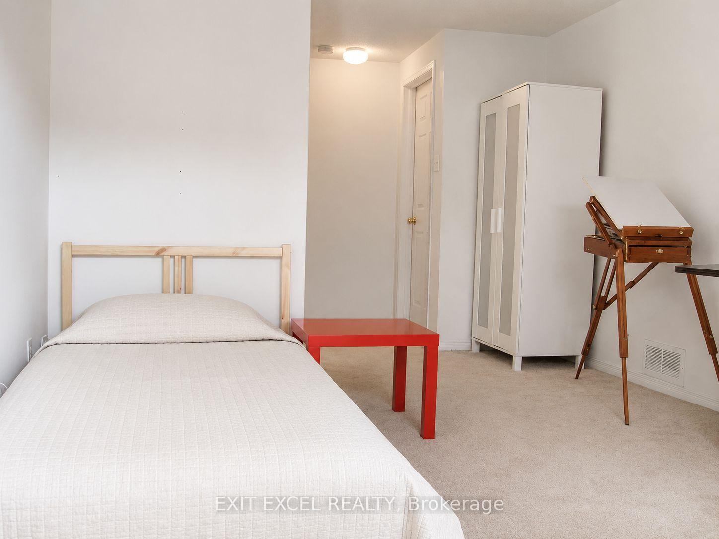 Photo 23 of 17 Heartleaf Private, Ottawa, Hunt Club Park/Greenboro — HOMEH