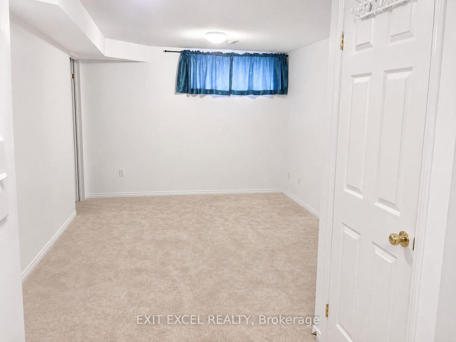 Photo 24 of 17 Heartleaf Private, Ottawa, Hunt Club Park/Greenboro — HOMEH