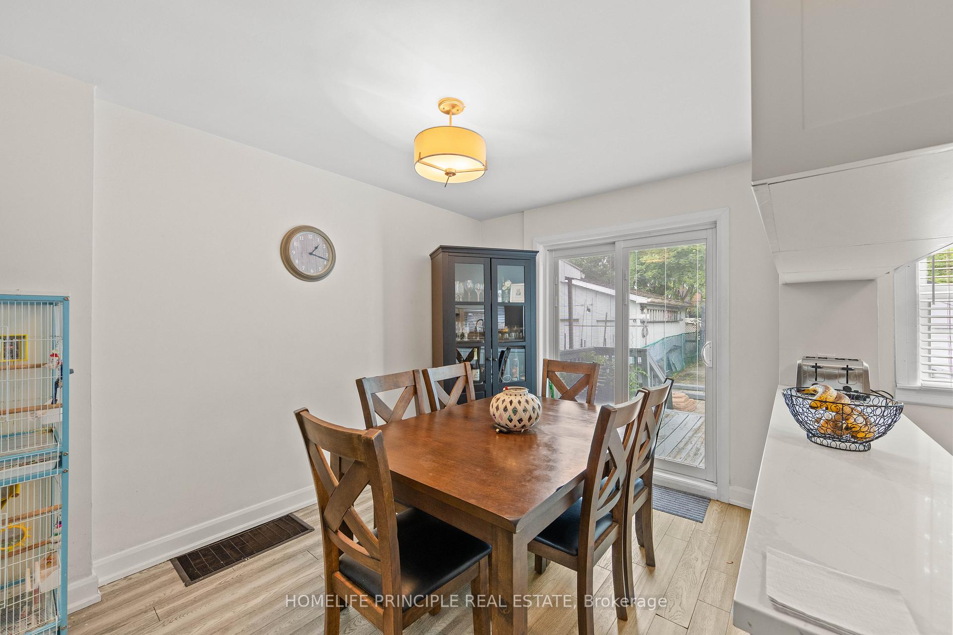 Photo 11 of 420 Salem Avenue N, Toronto, Dovercourt-Wallace Emerson-Junction — HOMEH