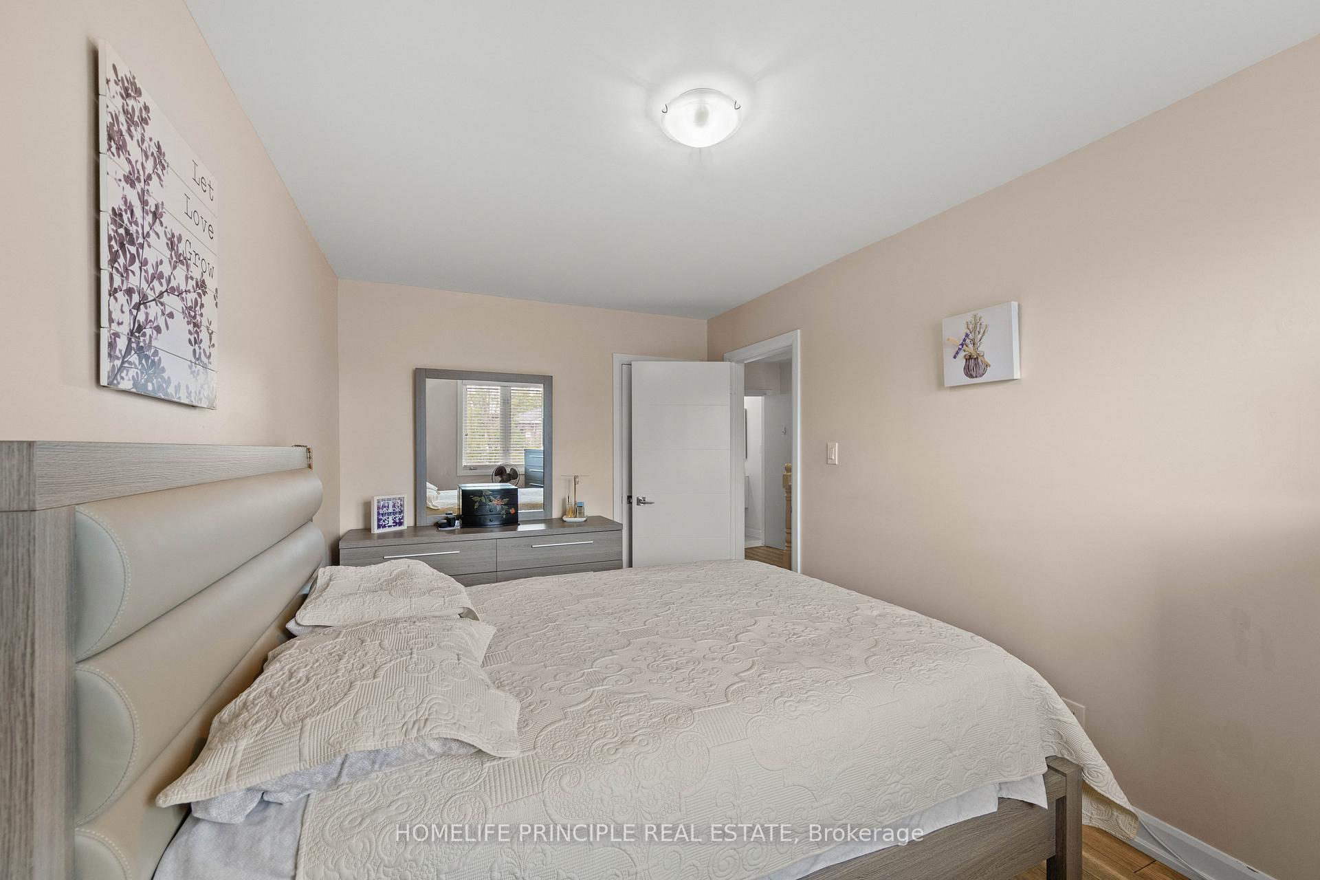 Photo 15 of 420 Salem Avenue N, Toronto, Dovercourt-Wallace Emerson-Junction — HOMEH