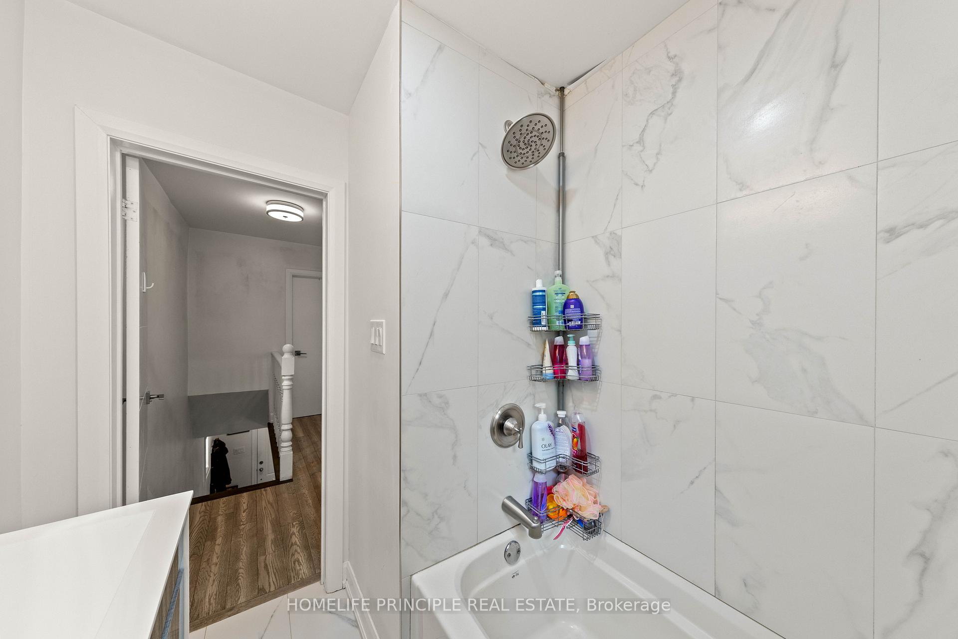 Photo 20 of 420 Salem Avenue N, Toronto, Dovercourt-Wallace Emerson-Junction — HOMEH
