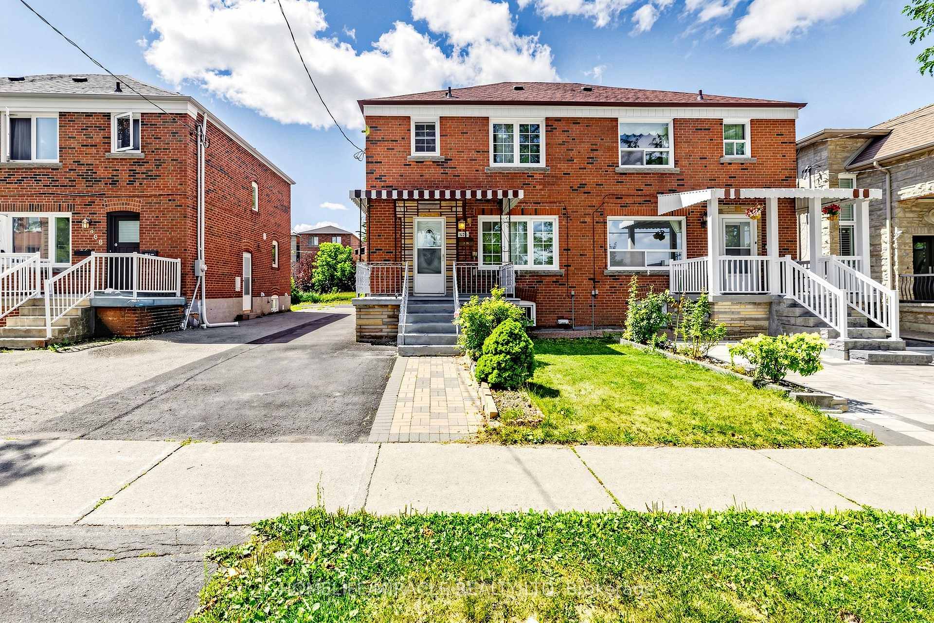 Front of 470 Midland Avenue