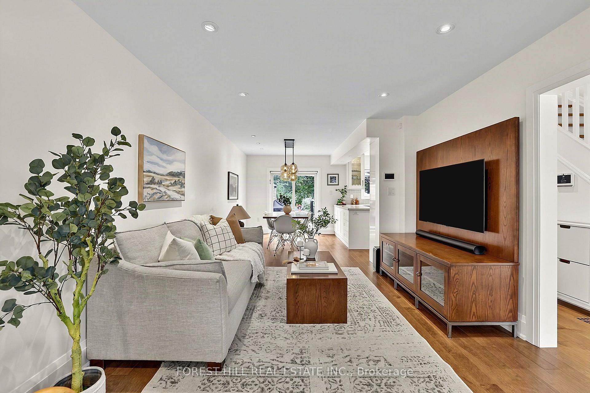 Photo 5 of 87 Thursfield Crescent, Toronto, Leaside — HOMEH