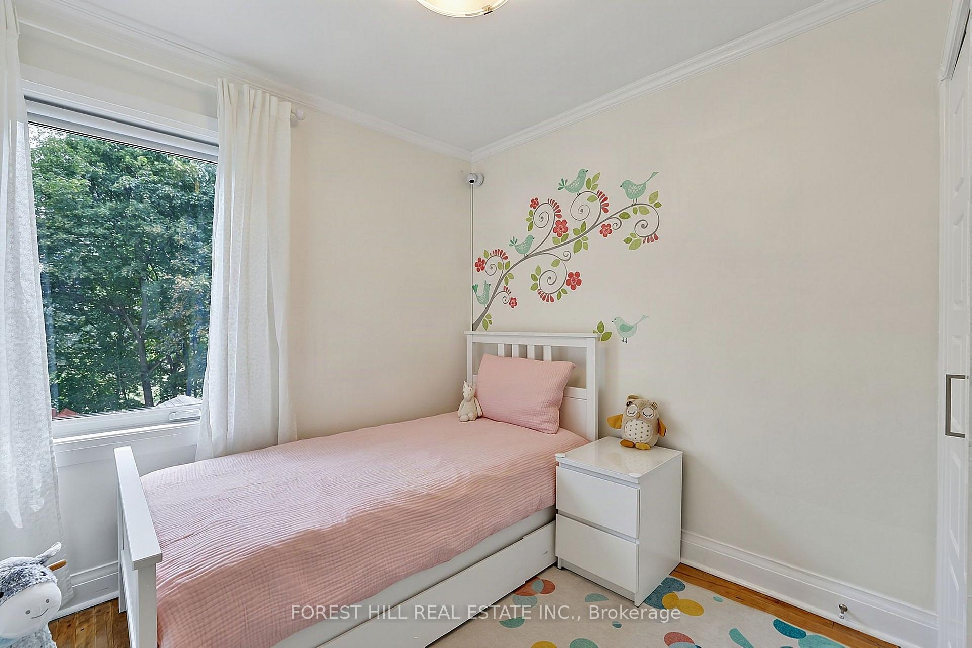 Photo 20 of 87 Thursfield Crescent, Toronto, Leaside — HOMEH