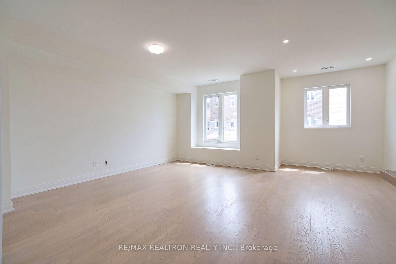 Photo 8 of 5261 Meeks Common, Burlington, Orchard — HOMEH