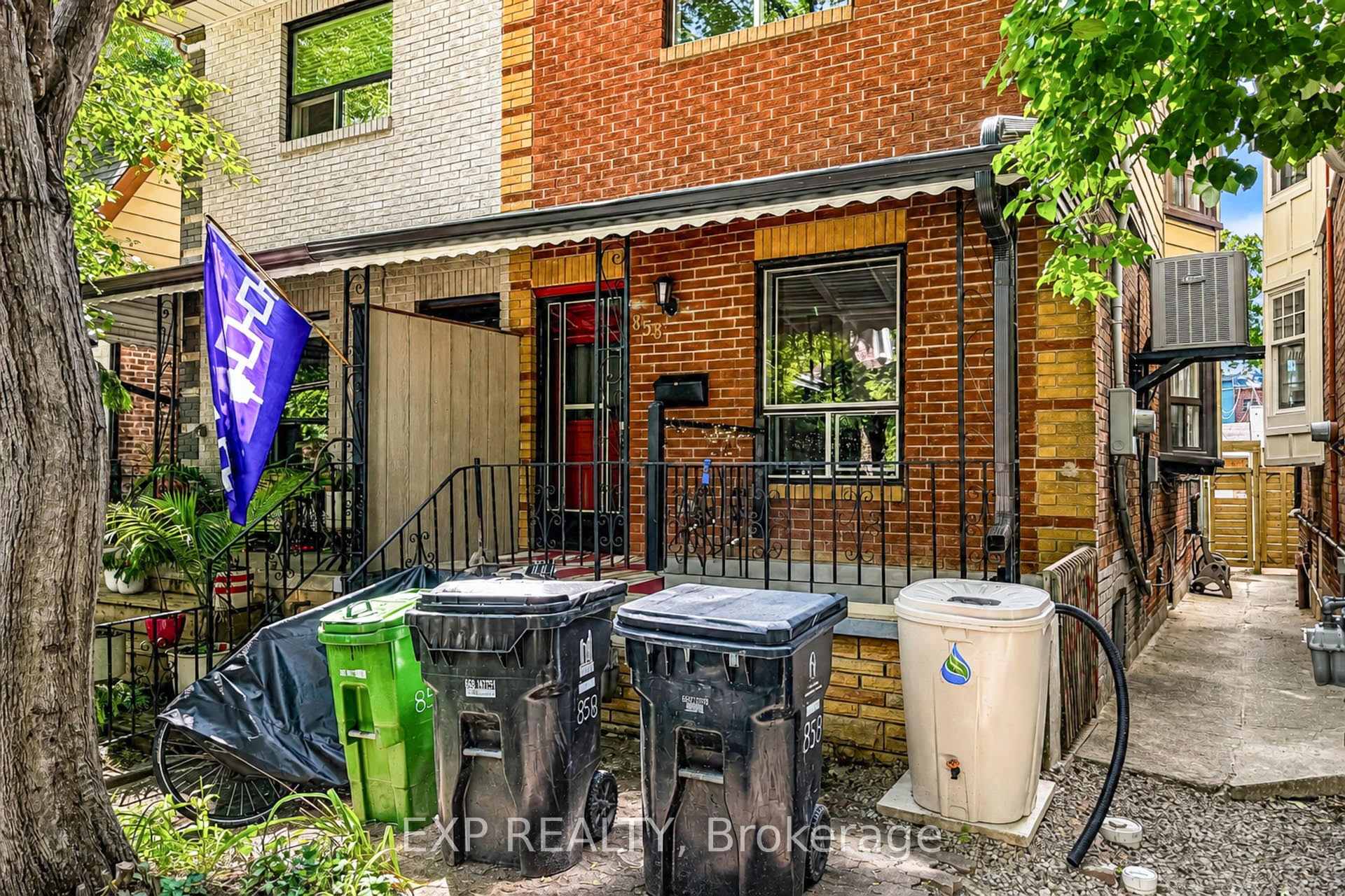 Photo 4 of Unit BSMT, 858 Manning Avenue, Toronto, The Annex — HOMEH