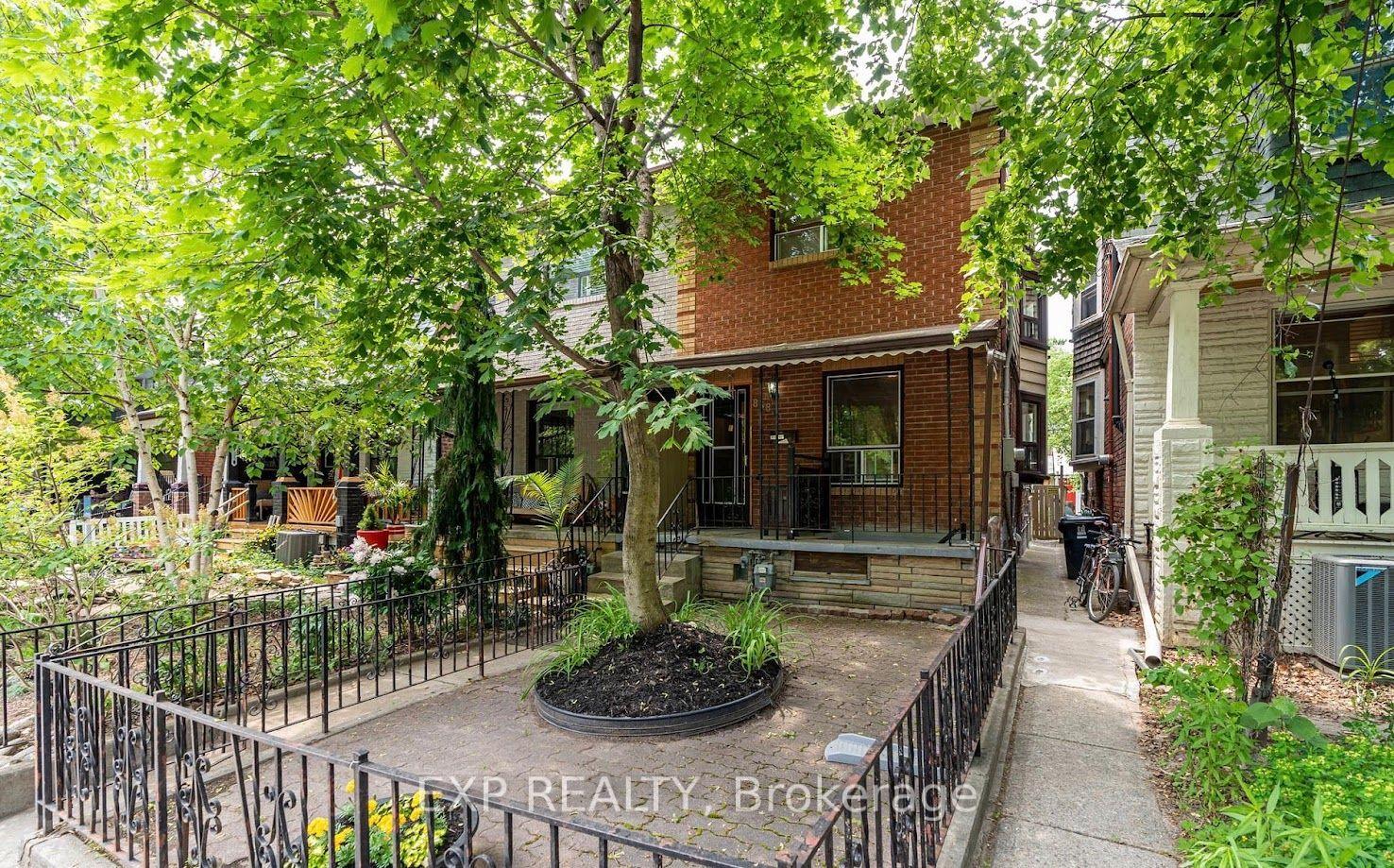 Photo 2 of Unit BSMT, 858 Manning Avenue, Toronto, The Annex — HOMEH