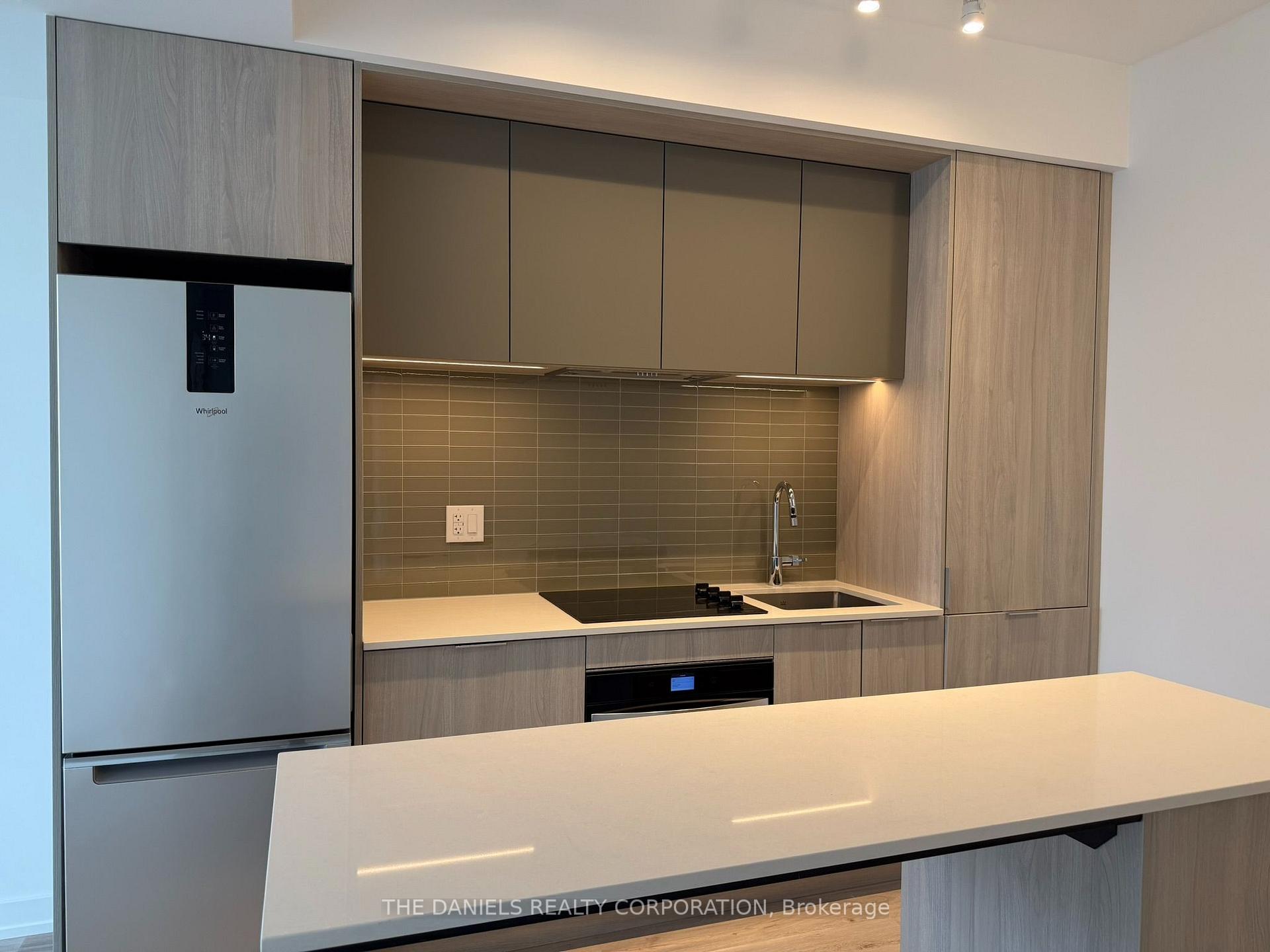 Photo 6 of Unit 3605, 395 Square One Drive, Mississauga, City Centre — HOMEH