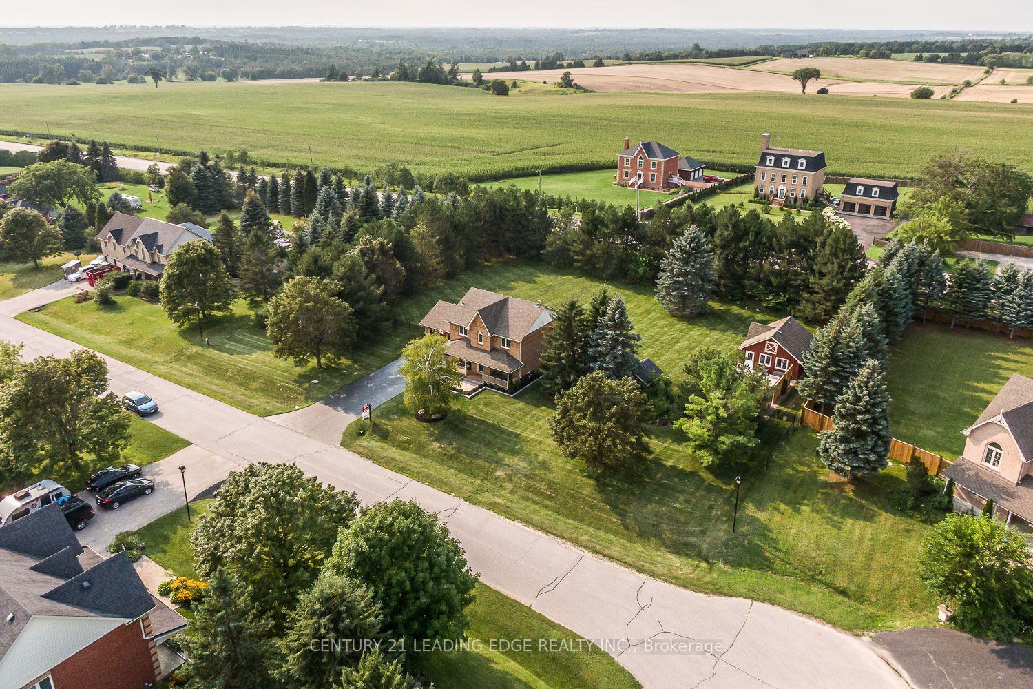 Photo 4 of 12 Taylor Drive, Uxbridge, Rural Uxbridge — HOMEH