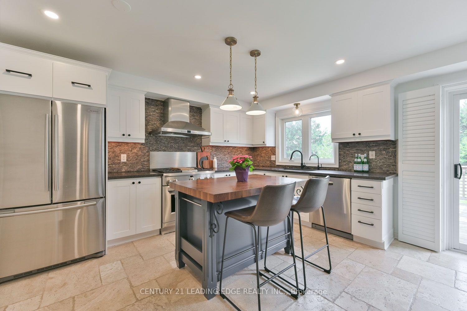 Photo 12 of 12 Taylor Drive, Uxbridge, Rural Uxbridge — HOMEH