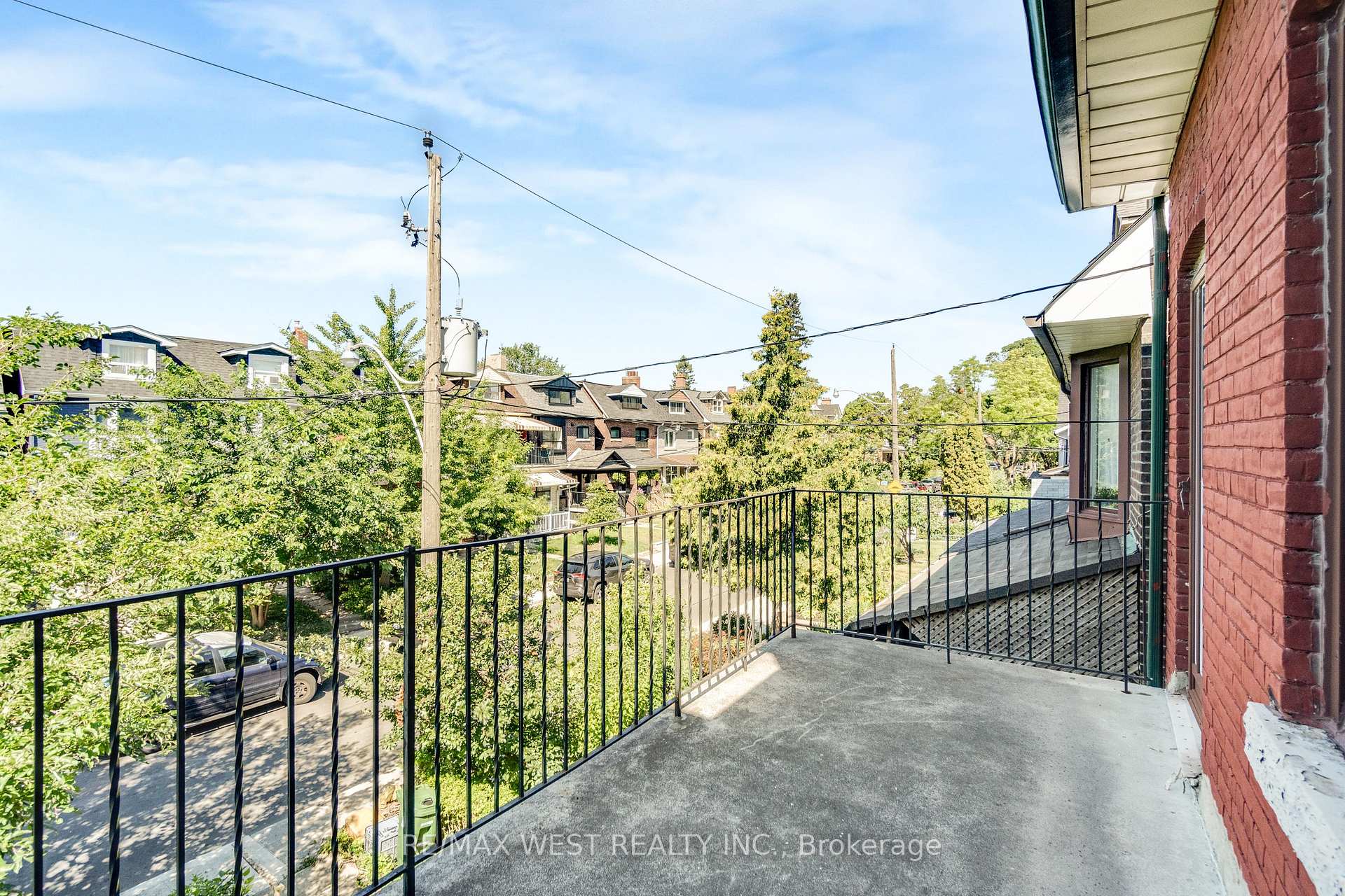 Photo 2 of 649 Crawford Street N, Toronto, Palmerston-Little Italy — HOMEH