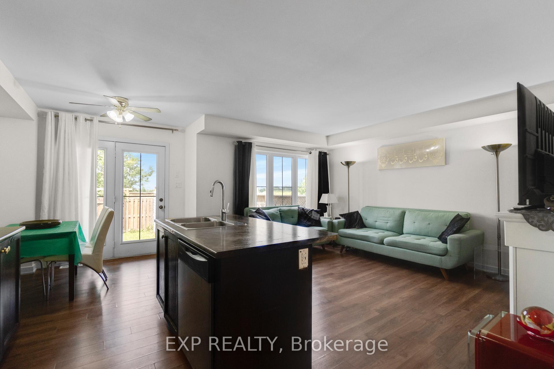 Photo 9 of 47 Sherway Street, Hamilton, Stoney Creek Mountain — HOMEH