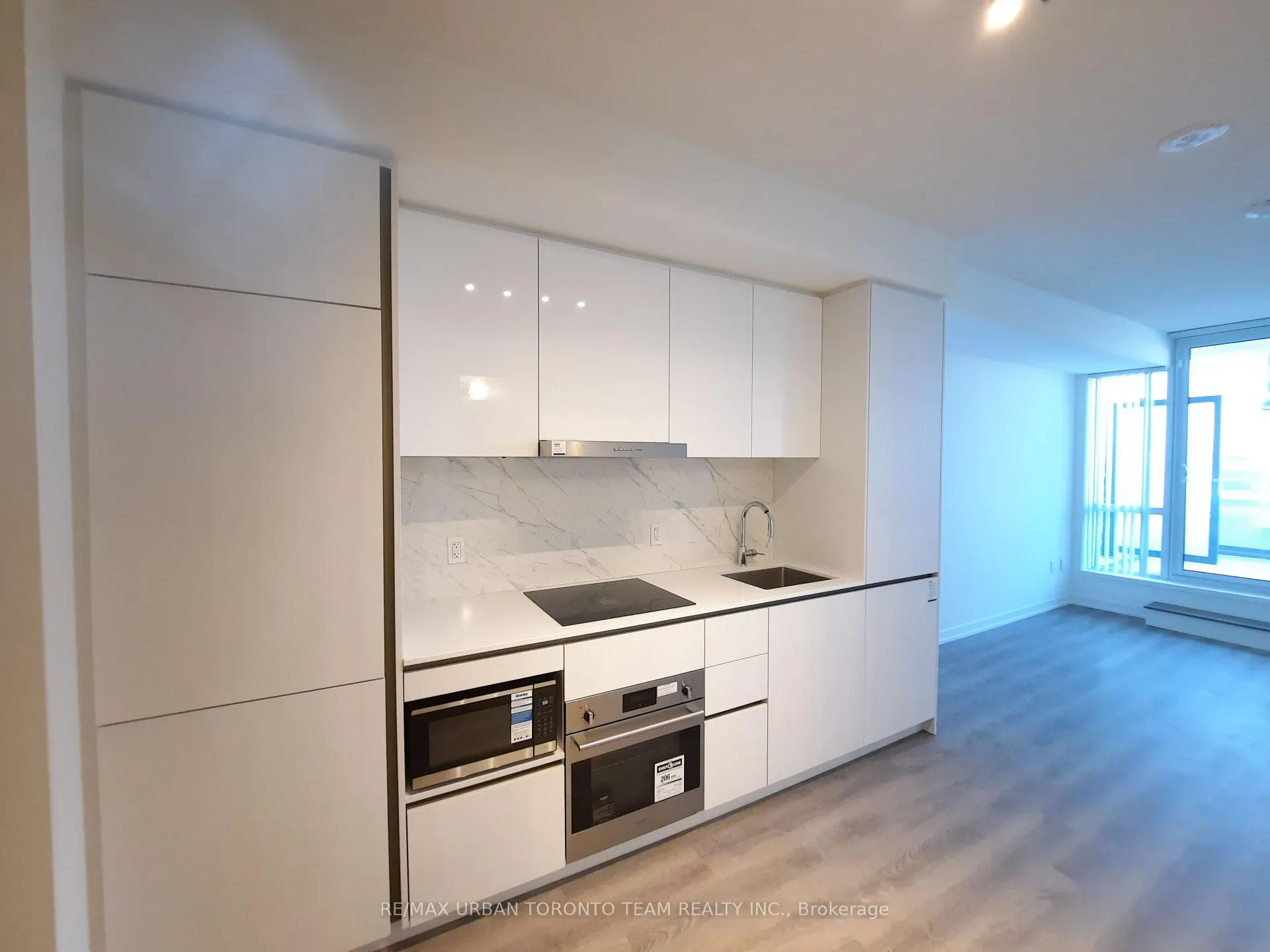 Photo 3 of Unit 508, 8 Interchange Way, Vaughan, Vaughan Corporate Centre — HOMEH