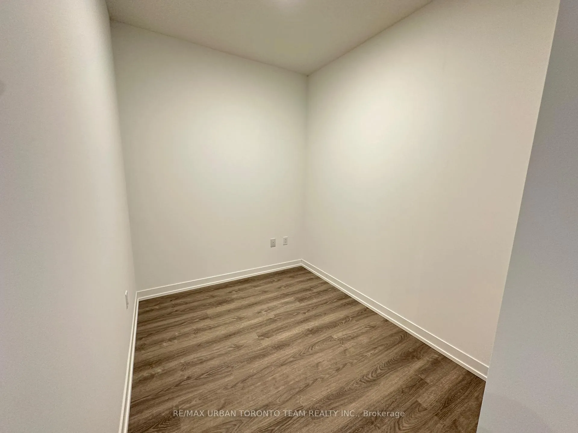 Photo 7 of Unit 508, 8 Interchange Way, Vaughan, Vaughan Corporate Centre — HOMEH