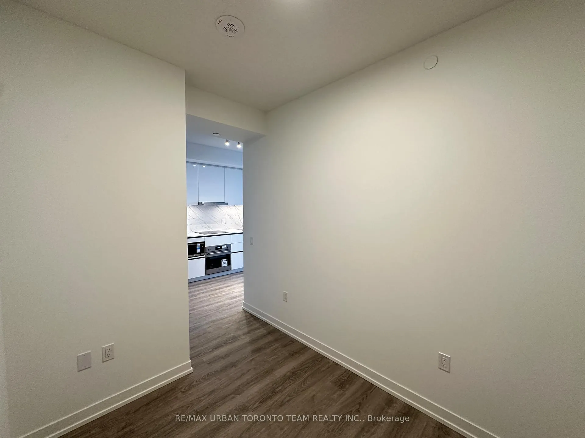 Photo 8 of Unit 508, 8 Interchange Way, Vaughan, Vaughan Corporate Centre — HOMEH