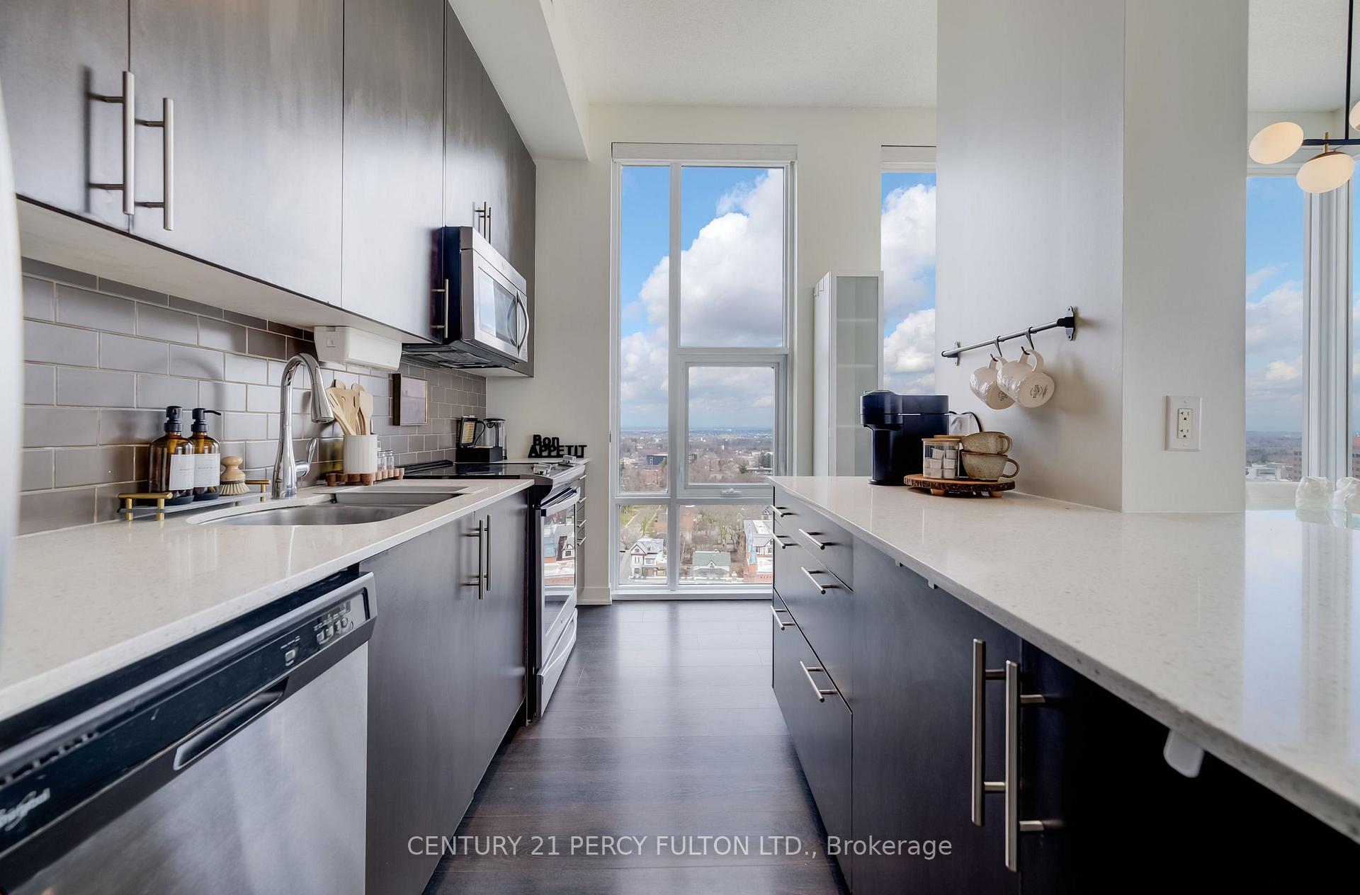 Photo 5 of Unit 1703, 85 Duke Street W, Kitchener, City Commercial Core — HOMEH