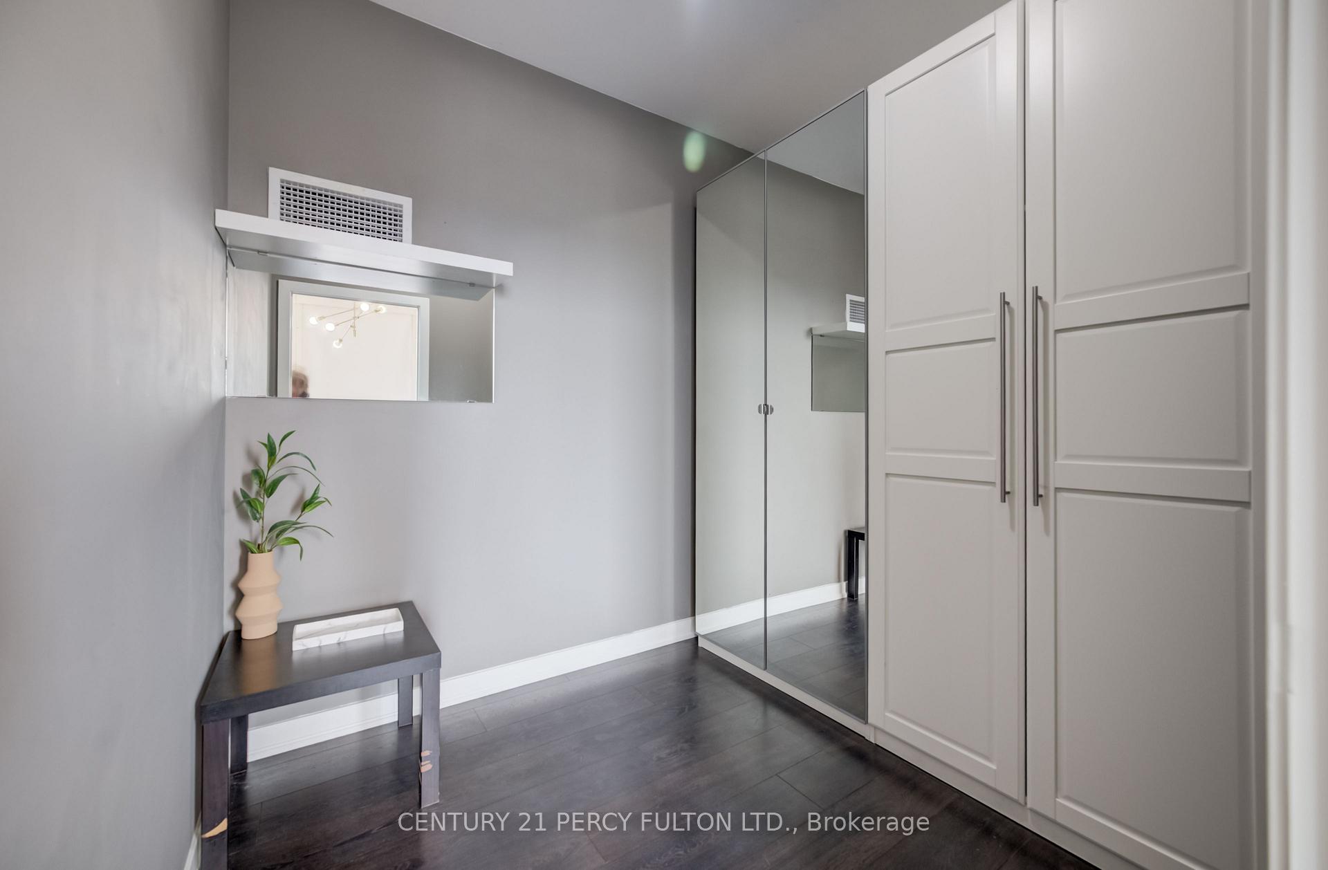 Photo 13 of Unit 1703, 85 Duke Street W, Kitchener, City Commercial Core — HOMEH