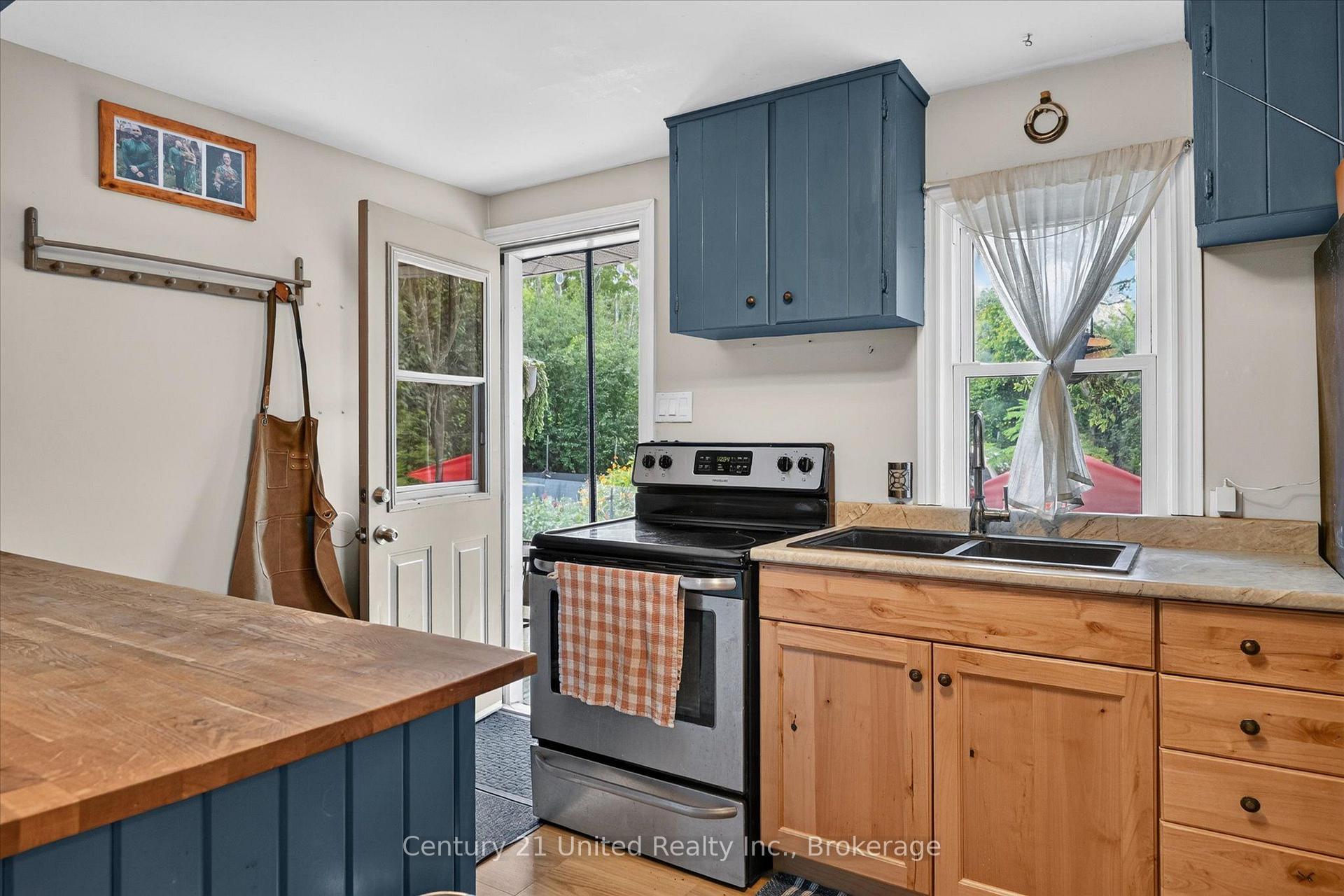 Photo 5 of 2826 Television Road, Douro-Dummer — HOMEH