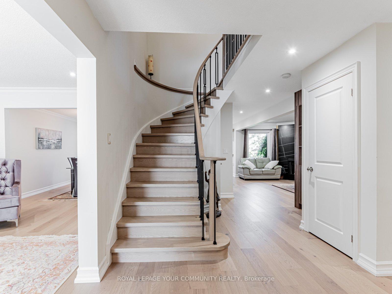 Photo 4 of 5 Mandel Crescent, Richmond Hill, Devonsleigh — HOMEH