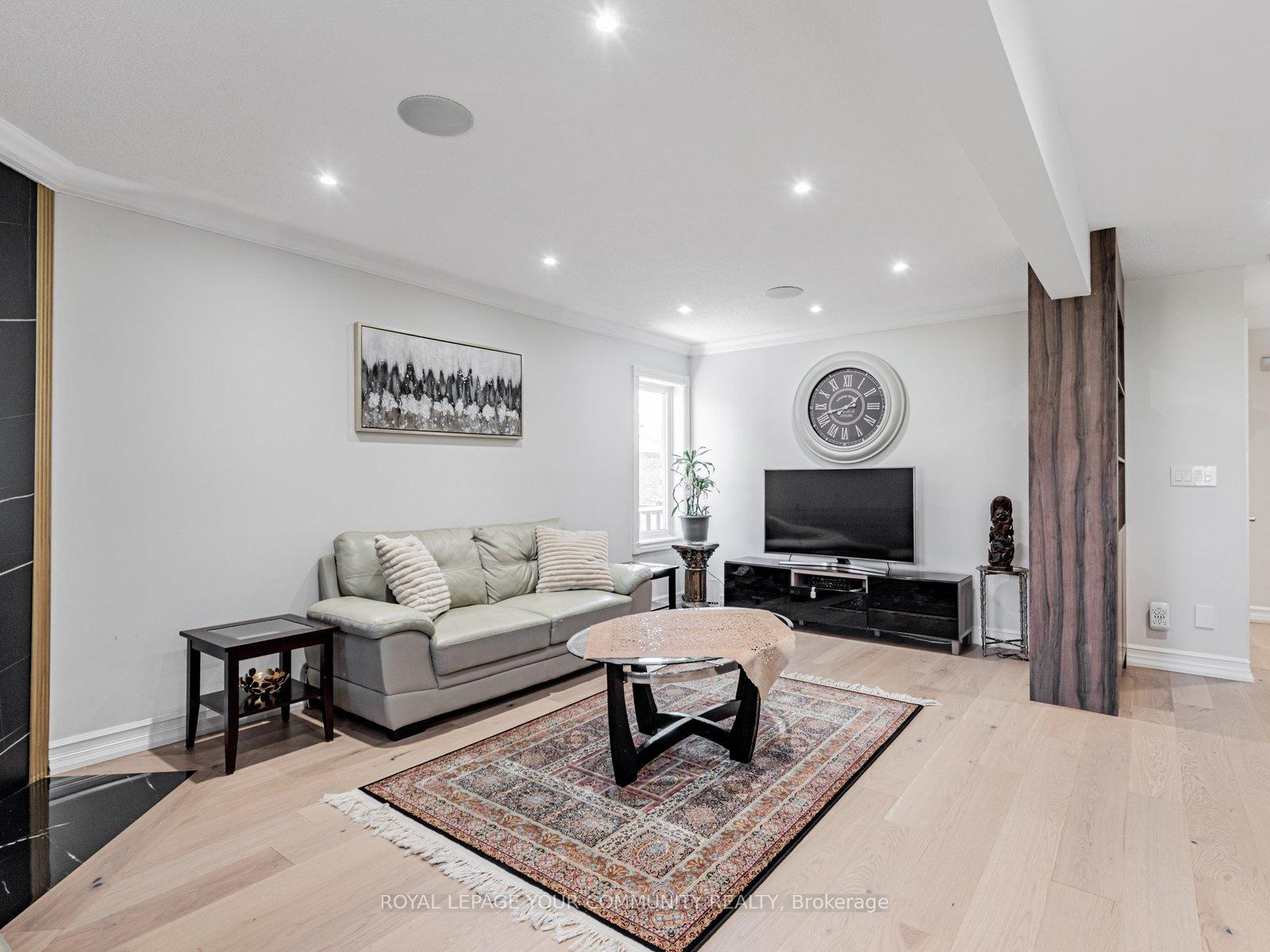 Photo 5 of 5 Mandel Crescent, Richmond Hill, Devonsleigh — HOMEH