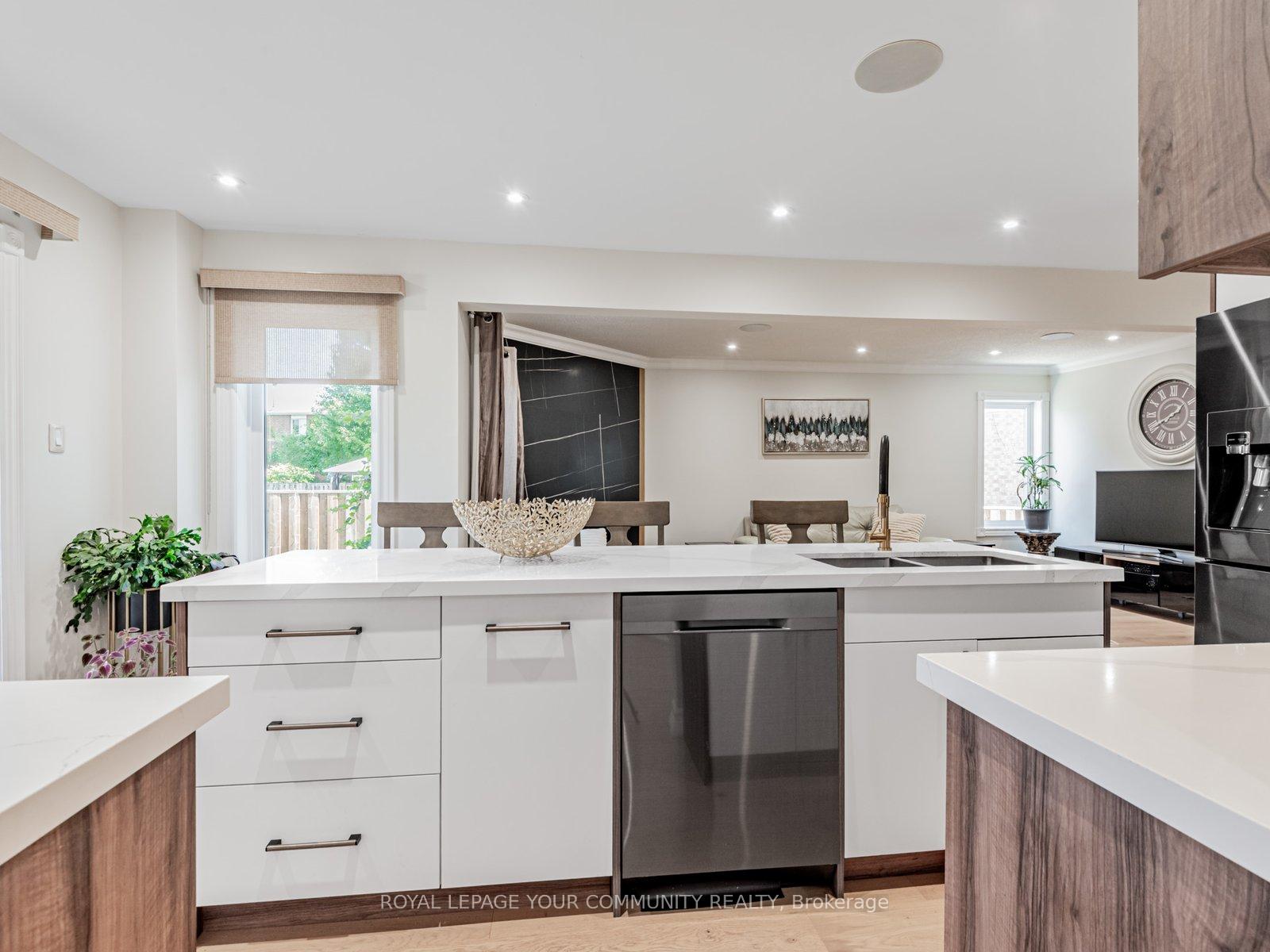 Photo 12 of 5 Mandel Crescent, Richmond Hill, Devonsleigh — HOMEH