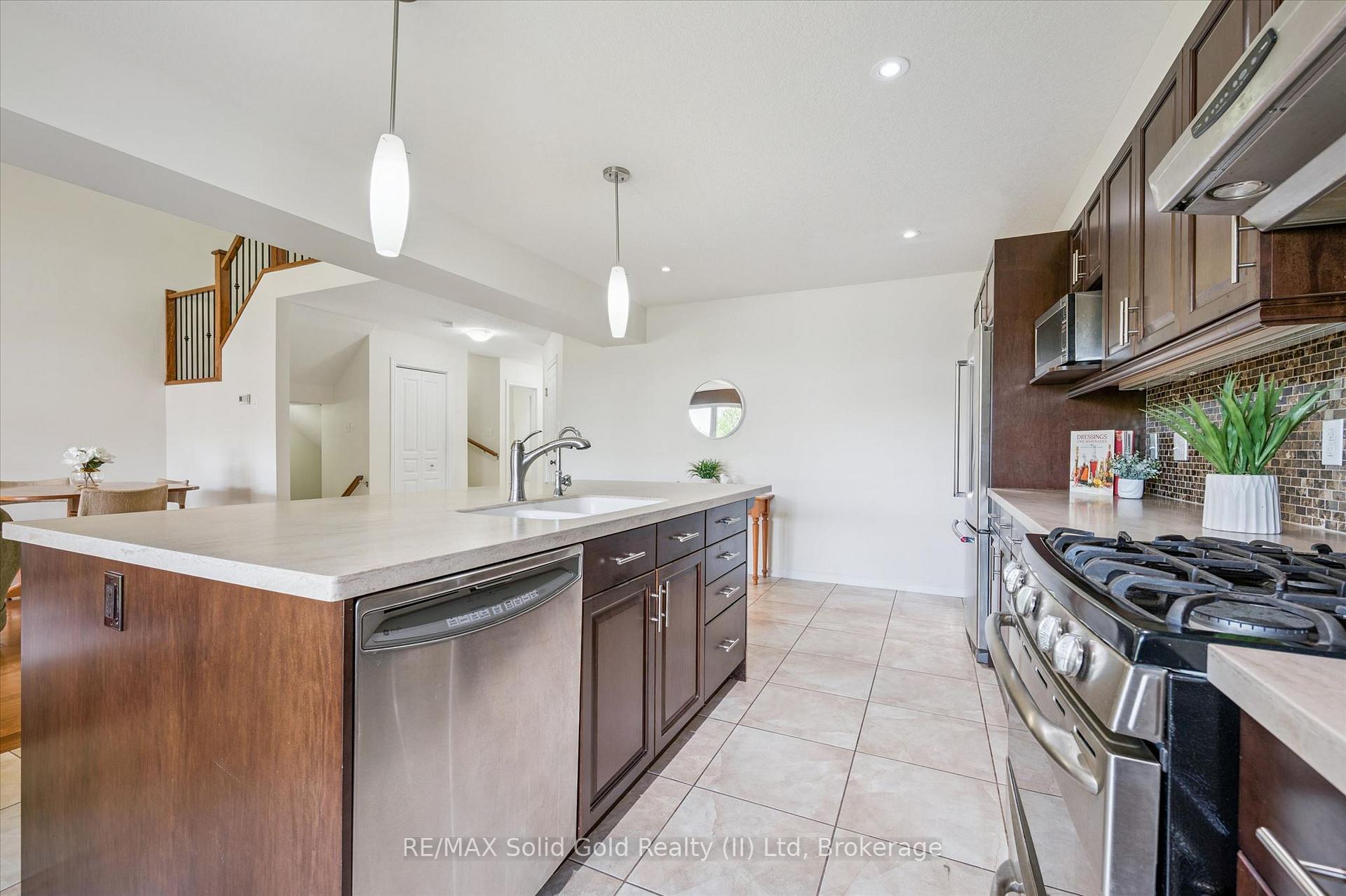 Photo 11 of Unit 70, 31 Townsend Drive, Woolwich, Breslau — HOMEH