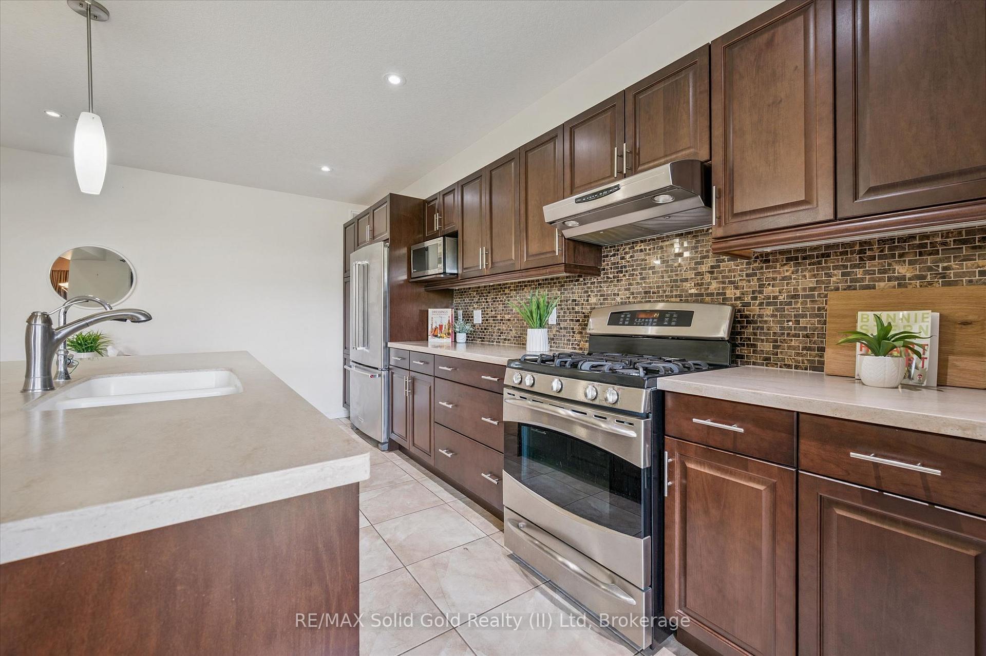 Photo 12 of Unit 70, 31 Townsend Drive, Woolwich, Breslau — HOMEH