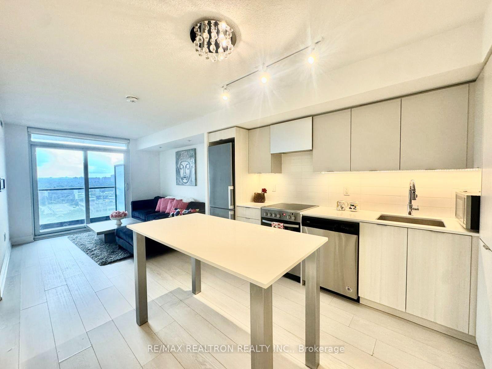 Photo 3 of Unit 1310, 30 Gibbs Road, Etobicoke, Islington-City Centre West — HOMEH