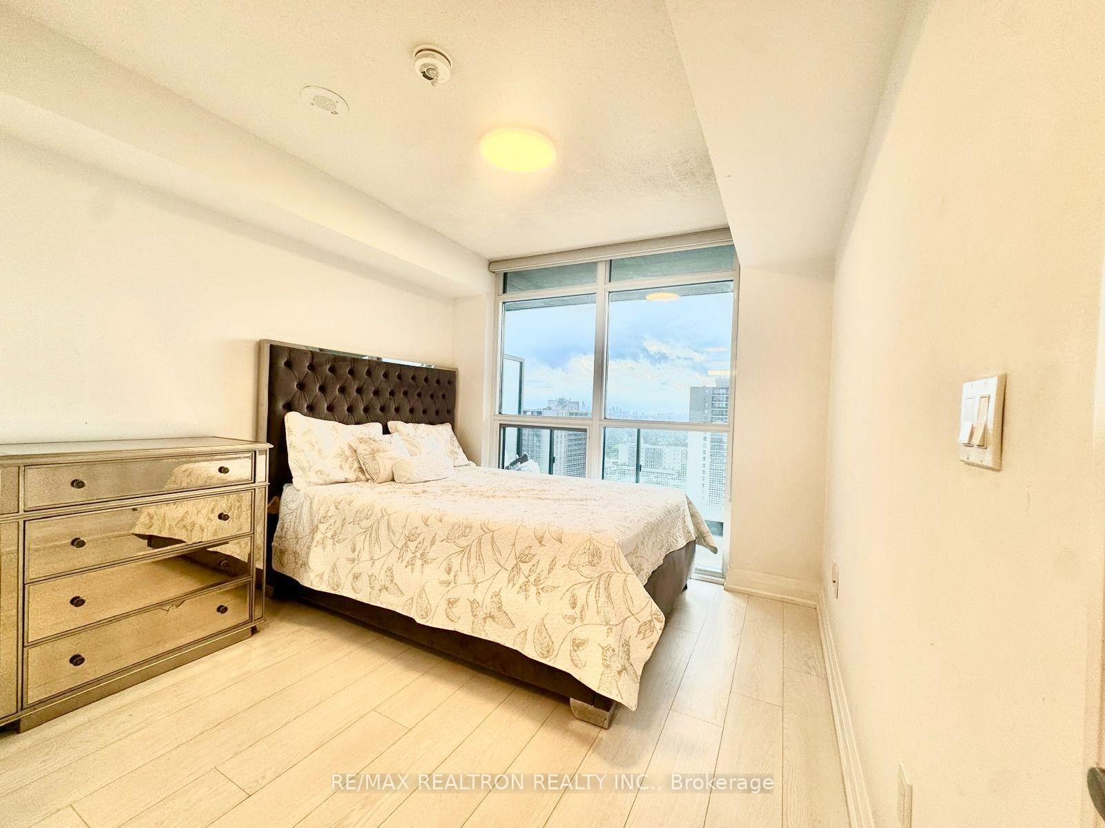 Photo 7 of Unit 1310, 30 Gibbs Road, Etobicoke, Islington-City Centre West — HOMEH