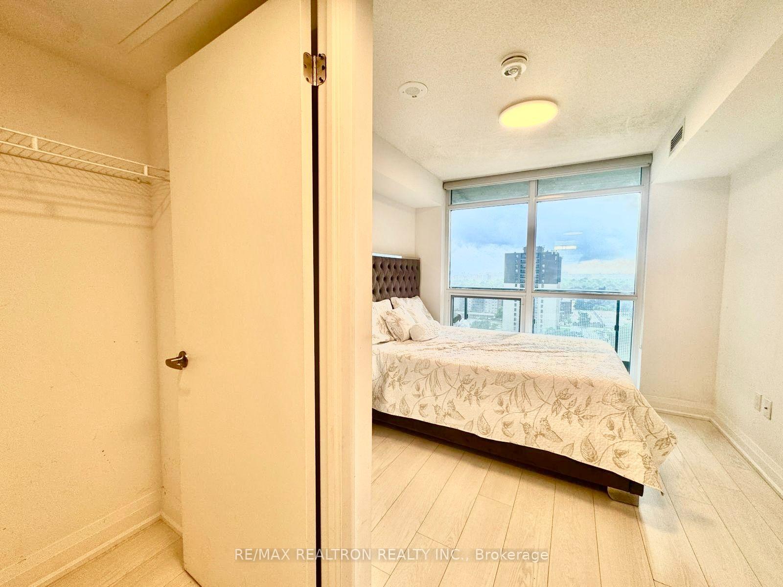 Photo 8 of Unit 1310, 30 Gibbs Road, Etobicoke, Islington-City Centre West — HOMEH