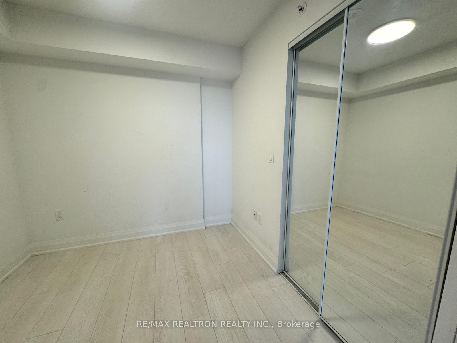 Photo 14 of Unit 1310, 30 Gibbs Road, Etobicoke, Islington-City Centre West — HOMEH