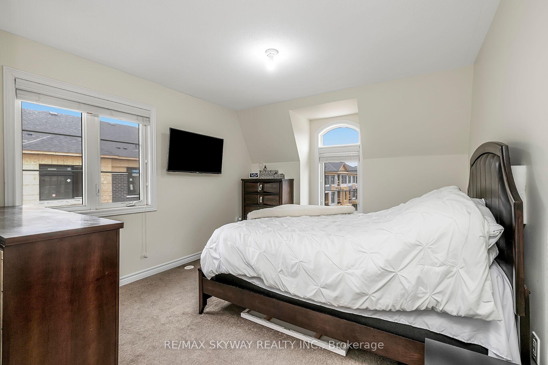 Photo 17 of Unit 10, 200 Veterans Drive, Brampton, Northwest Brampton — HOMEH