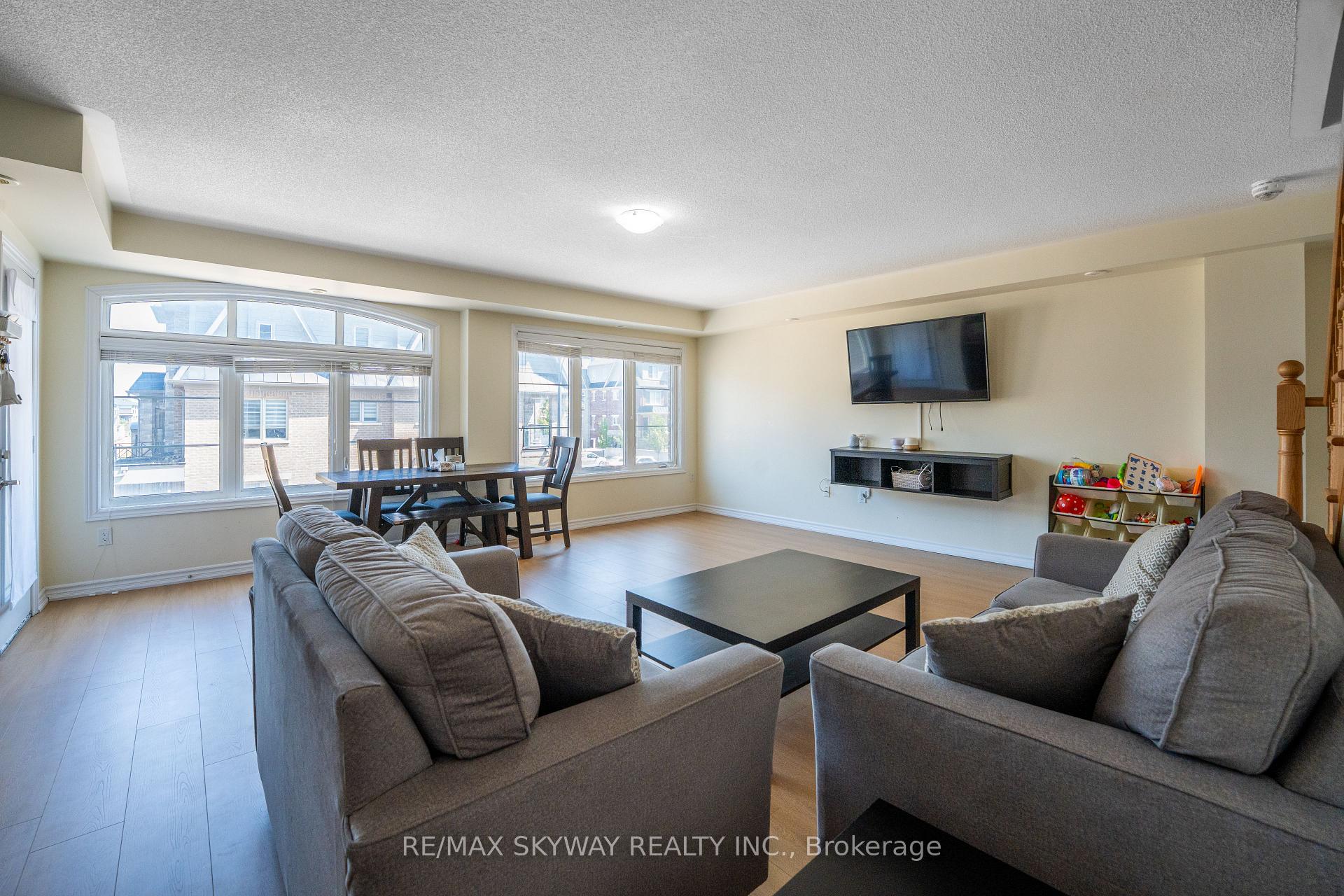 Photo 46 of Unit 10, 200 Veterans Drive, Brampton, Northwest Brampton — HOMEH