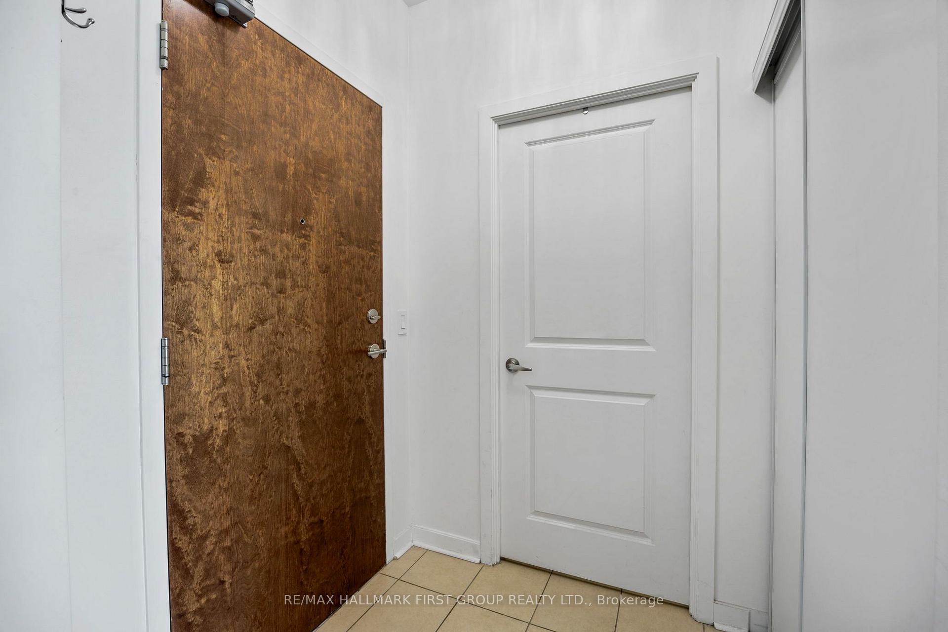 Photo 4 of Unit 1607, 1235 Bayly Street, Pickering, Bay Ridges — HOMEH