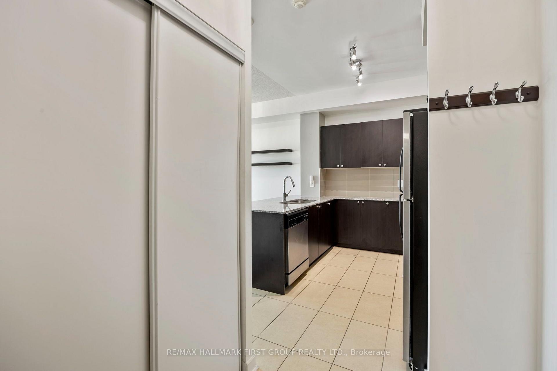 Photo 5 of Unit 1607, 1235 Bayly Street, Pickering, Bay Ridges — HOMEH