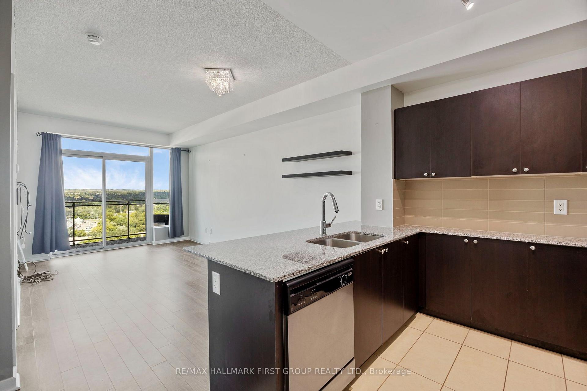 Photo 6 of Unit 1607, 1235 Bayly Street, Pickering, Bay Ridges — HOMEH