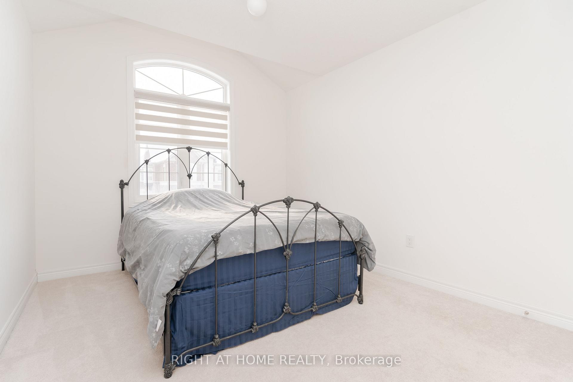 Photo 27 of 12 Globemaster Lane, Richmond Hill, Oak Ridges — HOMEH