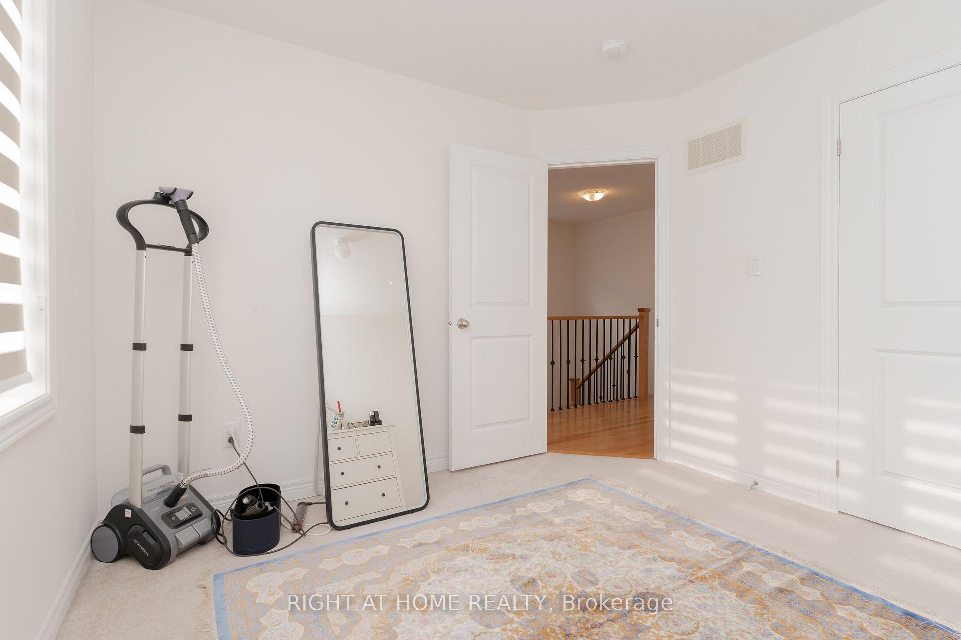 Photo 30 of 12 Globemaster Lane, Richmond Hill, Oak Ridges — HOMEH