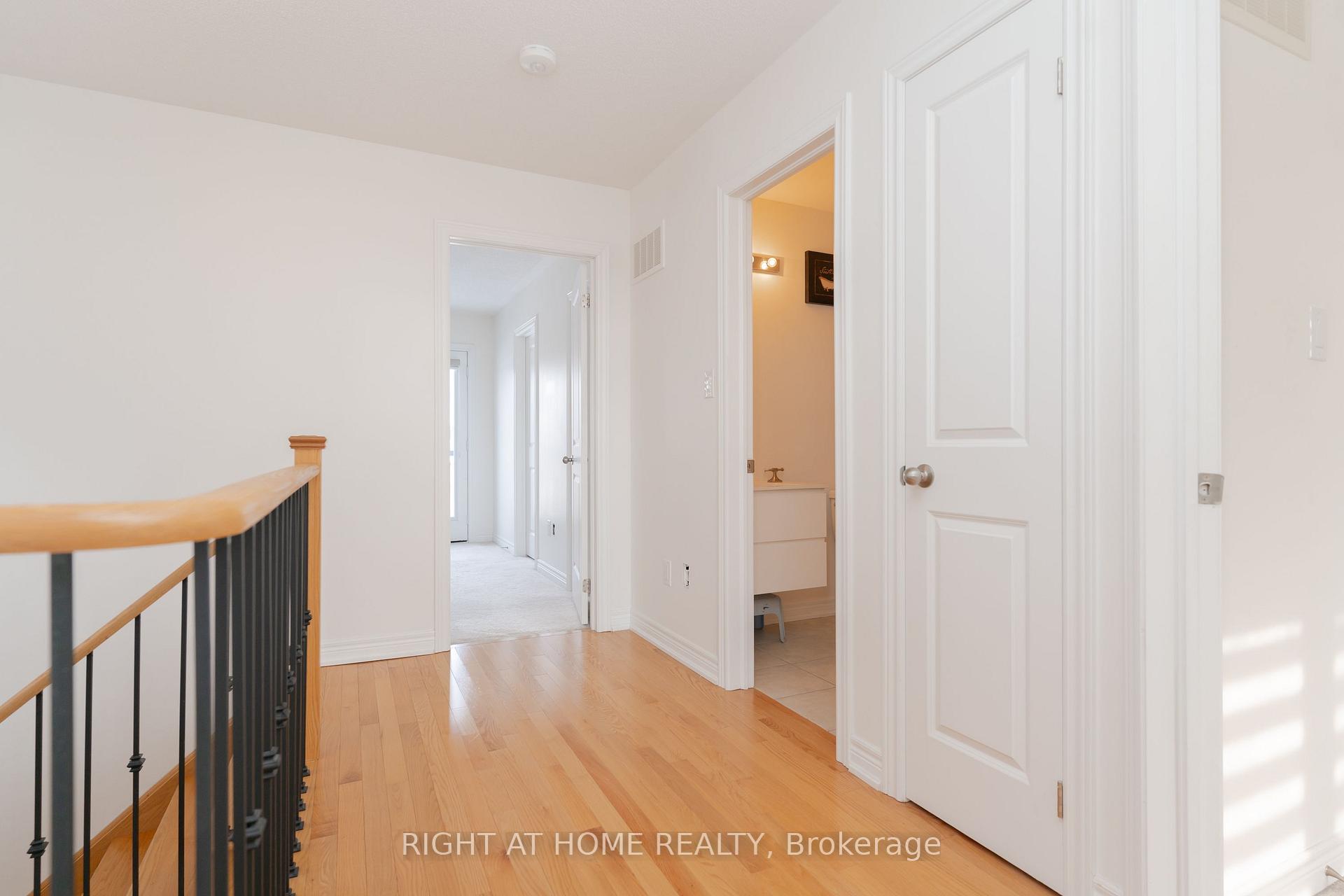 Photo 33 of 12 Globemaster Lane, Richmond Hill, Oak Ridges — HOMEH
