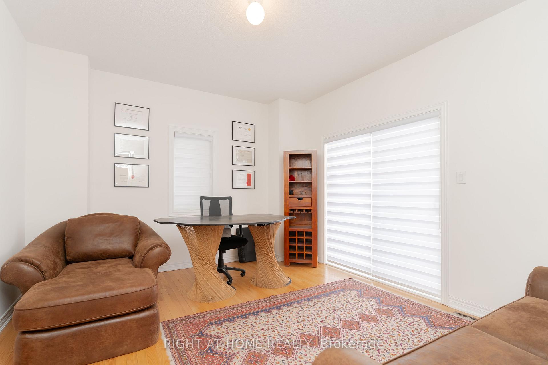 Photo 36 of 12 Globemaster Lane, Richmond Hill, Oak Ridges — HOMEH