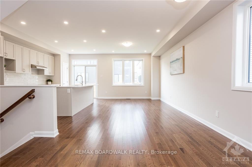 Photo 7 of 262 Tullaghan Heights, Ottawa, Barrhaven - Half Moon Bay — HOMEH