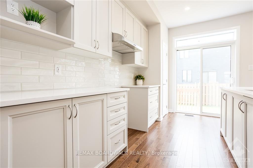 Photo 13 of 262 Tullaghan Heights, Ottawa, Barrhaven - Half Moon Bay — HOMEH