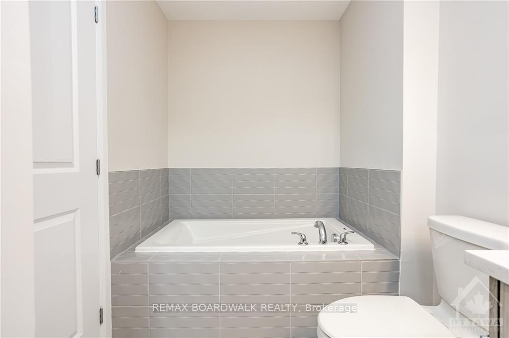 Photo 21 of 262 Tullaghan Heights, Ottawa, Barrhaven - Half Moon Bay — HOMEH