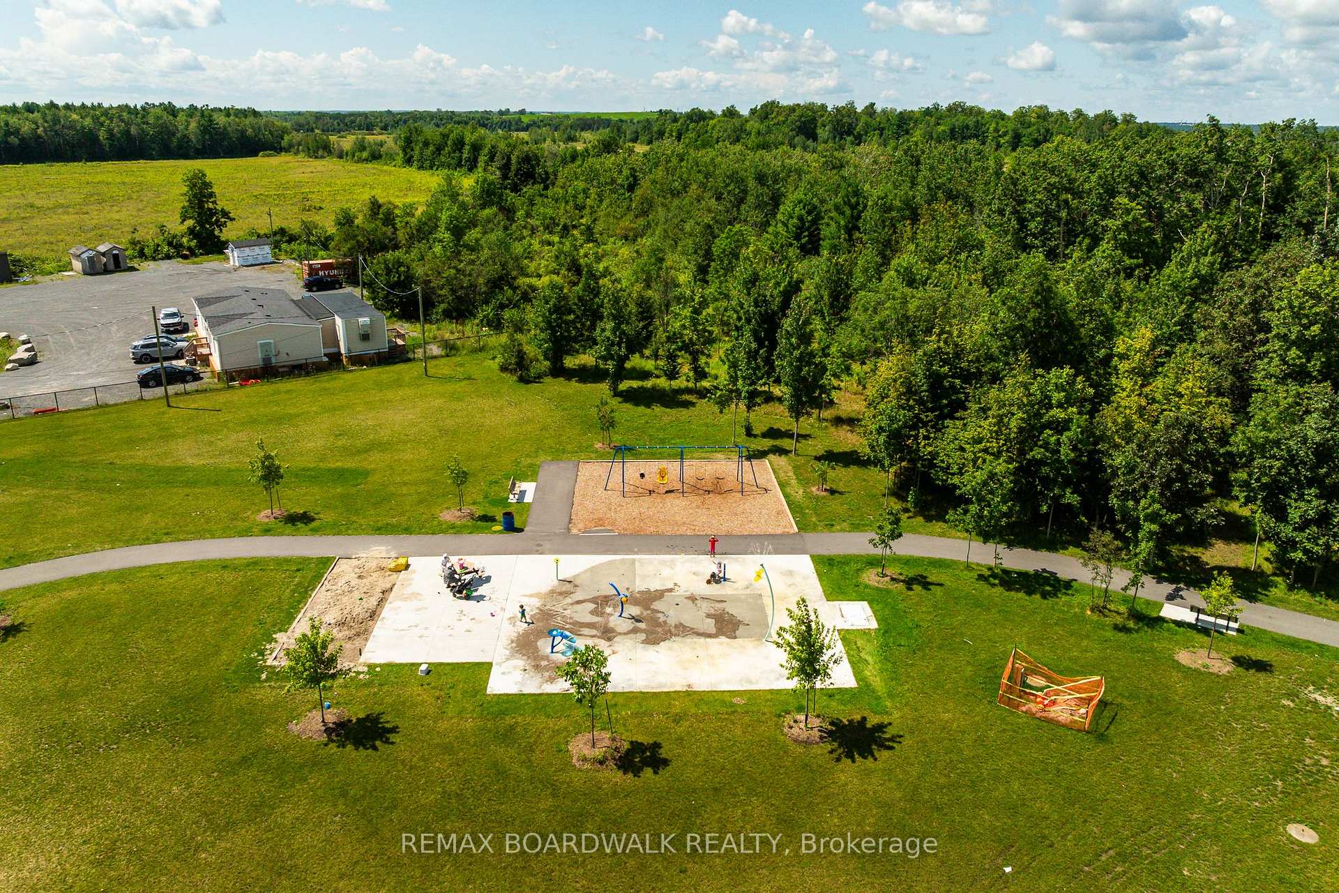 Photo 33 of 262 Tullaghan Heights, Ottawa, Barrhaven - Half Moon Bay — HOMEH
