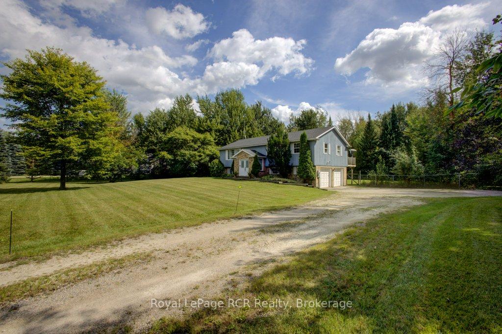 Photo 3 of 7287 Wellington Rd 109, Mapleton, Rural Mapleton — HOMEH