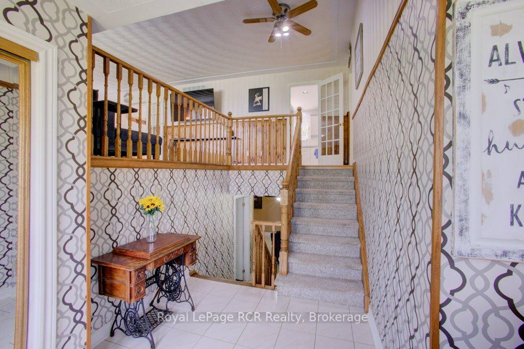 Photo 5 of 7287 Wellington Rd 109, Mapleton, Rural Mapleton — HOMEH